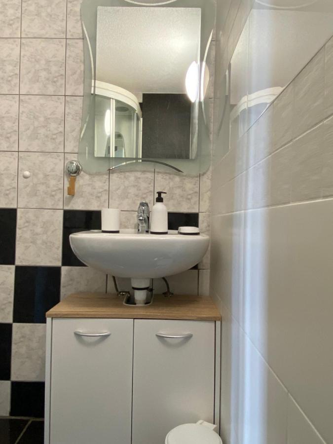 Apartman Tia غييكا المظهر الخارجي الصورة