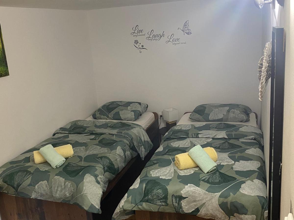Apartman Tia غييكا المظهر الخارجي الصورة